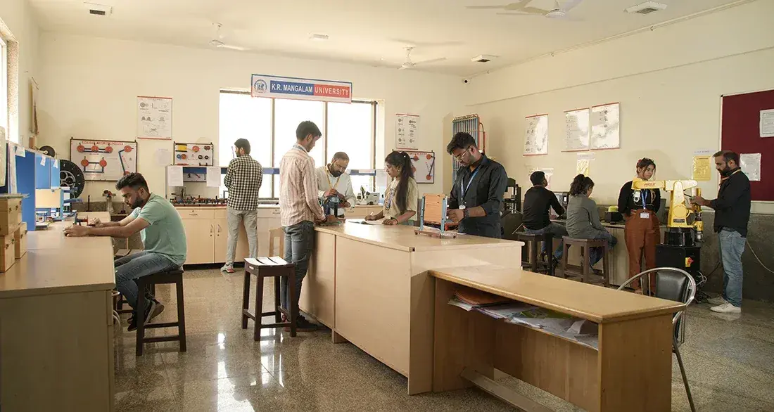 Acquire advanced Robotics & Automation Excellence at Robotics and Automated lab