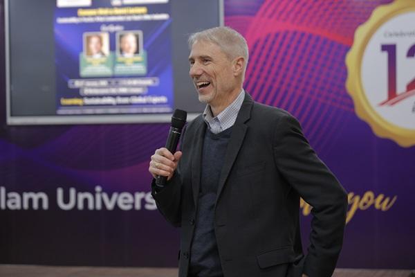 International Academic Interaction